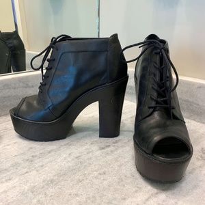 Aldo Peep Toe Heels. Chunky. Size 9.